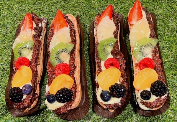Éclair aux Fruits